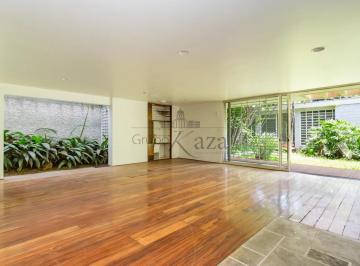 Casa · 530m² · 4 Quartos · 2 Vagas · Casa - Jardim América - 4 Dormitórios - 465m².
