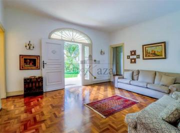 Casa · 470m² · 2 Quartos · 3 Vagas · Casa - Jardim Europa - 2 Dormitórios - 200m².