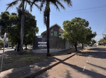 Casa · 218m² · 4 Quartos · 3 Vagas · Excelente Sobrado para Locação ? 4 Dormitórios, sendo 2 Suítes