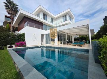 Casa · 604m² · 4 Quartos · Casa à venda - em Cacupé
