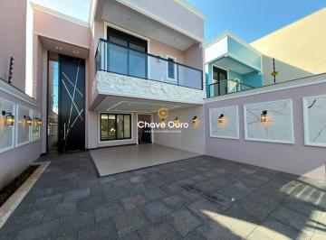 Casa · 221m² · Casa à venda - em Maria Luiza