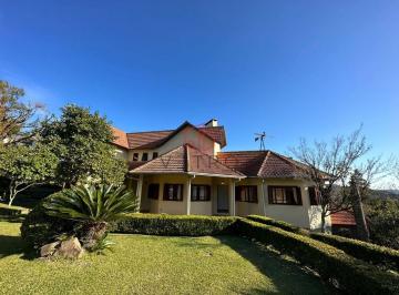 c5b0b5d0ce4743de2501ef0ca85bcae627bf95e0 · Casa à Venda em Canela!