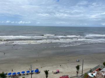 a538b35253bc939f51ca711d26a33e0eeae242d7 · Apartamento com Vista Mar em Mongaguá, 2 Quartos e Varanda Gourmet