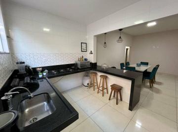 a57cad45bda1934ca9c2ca794e6929f989a1a8cd · Casa com 3 dormitórios à venda, 210 m² por R$ 719.900,00 - Bairu - Juiz de Fora/MG