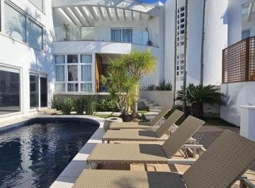 Casa · 670m² · 4 Quartos · 6 Vagas · Condomínio Real Park em Mogi das Cruzes - 4 suítes