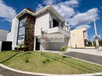 e66f9654fb7d476b81816d2e36379393959caad1 · Casa com 3 quartos à venda, 168 m² por R$ 1.450.000 - Residencial Terras da Estância – Ala dos Ipês