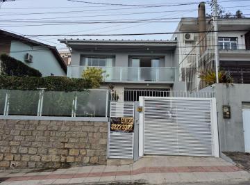 d481bbd50400d93fcb0da6c73f09acb448c76fd4 · Casa para alugar no bairro Agronômica com 3 quartos e churrasqueira