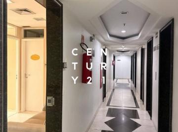 96907d234ad0c624b70e9f588ae0e7ad7974a531 · Sala Comercial Pronta para Uso – 400m do Metrô Clínicas (Pinheiros)