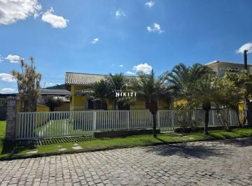 c7cd5c8d1a0737b447b827a7d3406cdbbf11a342 · Cond. Bosque de Itapeba, Casa linear c/ Var, sala, 3 qtos, suite, amplo quintal.
