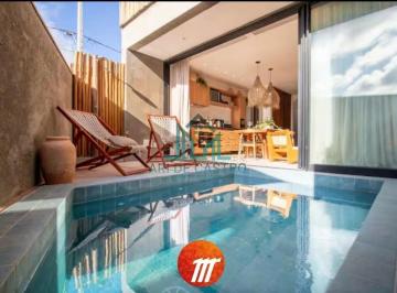 Casa · 192m² · 3 Quartos · 1 Vaga · Casa Mobiliada 3 Quartos, 192m², Piscina e Rooftop à venda no condomínio a beira-mar da Praia do Pat