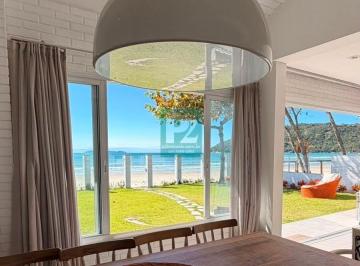 Casa · 119m² · 4 Quartos · 6 Vagas · CASA FRENTE MAR EM MARISCAL EM BOMBINHAS/SC