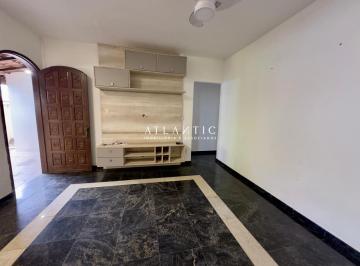 Casa · 70m² · 4 Quartos · 3 Vagas · Casa 4 Quartos com Suíte, Piscina e Espaço Gourmet em Araçás – Vila Velha