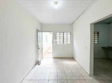 Casa · 40m² · 2 Quartos · TH35938 - Qr 323 Samambaia, Casa Fundos 02 quartos, 40m². Agende sua visita!
