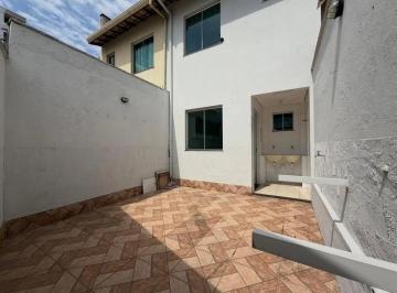 Apartamento · 90m² · 2 Quartos · 1 Vaga · CASA GEMINADA À VENDA | SERRANO