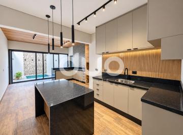 Casa · 163m² · 3 Quartos · 4 Vagas · Casa em condomínio com 3 quartos e lazer completo para aluguel no Bairro Ondas