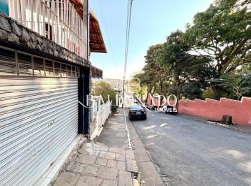 Comercial · 35m² · Salão Comercial em Extrema para alugar 35.00m, a 60 metros da praça da Matriz