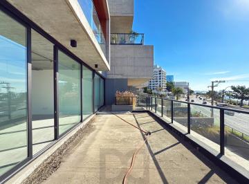 Apartamento · 230m² · 3 Quartos · 4 Vagas · Belíssimo apartamento com projeto diferenciado e vista deslumbrante para o pôr d