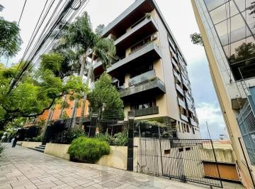 Apartamento · 502m² · 4 Quartos · 4 Vagas · Maravilhoso apartamento no Bairro Moinhos de Vento com 4 dormitórios e 3 suítes.
