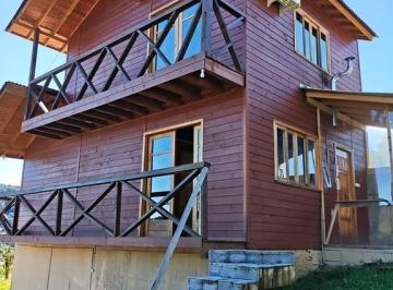 Casa · 1159m² · 2 Quartos · Casa com Amplo Terreno em Águas Brancas