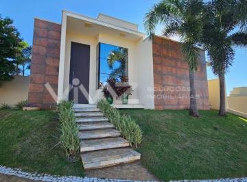 Casa · 262m² · 3 Quartos · 2 Vagas · Casa para venda em Condomínio Buona Vita de 262.00m² com 3 Quartos, 3 Suites e 2 Garagens