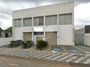 Comercial · 1000m² · 18 Vagas · Prédio inteiro à venda em Socorro - SP