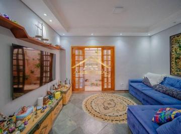 Casa · 366m² · 3 Quartos · 2 Vagas · Casa térrea com 388m², 3 quartos (1 suíte) e 2 vagas