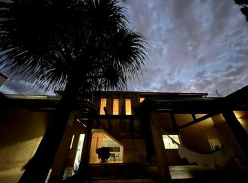 Casa de 3 quartos, · CASA 400M2 JARDIM BOTÂNICO
