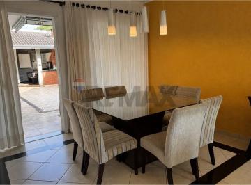 Casa · 220m² · 3 Quartos · 3 Vagas · Casa Moderna com 3 dormitórios à Venda no Itatiba Country Club em Itatiba