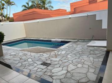 Casa · 250m² · 3 Quartos · 2 Vagas · Casa em Aeroporto, Araçatuba/SP de 250m² 3 quartos para locação R$ 6.000,00/mes