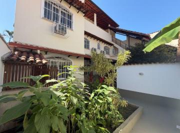 Casa · 300m² · 4 Quartos · 1 Vaga · Casa em Piratininga, Niterói/RJ de 300m² 4 quartos para locação R$ 6.000,00/mes