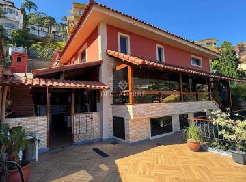 Casa · 204m² · 3 Quartos · 1 Vaga · Casa em Pimenteiras, Teresópolis/RJ de 204m² 3 quartos para locação R$ 7.300,00/mes