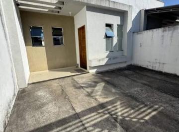 Casa · 70m² · 2 Quartos · 2 Vagas · Casa em Centro, Taubaté/SP de 70m² 2 quartos à venda por R$ 360.000,00