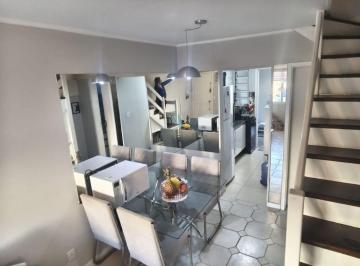 Casa · 76m² · 2 Quartos · 1 Vaga · Sobrado em Centro, Canoas/RS de 76m² 2 quartos à venda por R$ 300.000,00