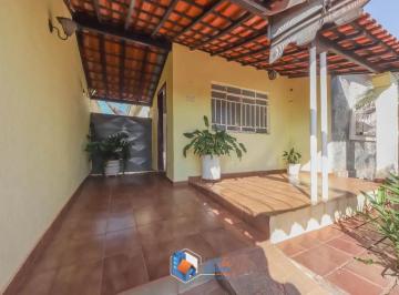 Casa · 152m² · 3 Quartos · 1 Vaga · Casa em Centro, Jaboticabal/SP de 152m² 3 quartos à venda por R$ 250.000,00
