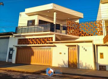 Casa · 304m² · 3 Quartos · 2 Vagas · Sobrado em Jardim Residencial do Bosque, Mococa/SP de 304m² 3 quartos à venda por R$ 1.300.000,00