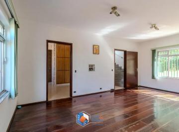 Casa · 291m² · 3 Quartos · 6 Vagas · Casa em Vila Mussolini, São Bernardo do Campo/SP de 291m² 3 quartos à venda por R$ 900.000,00