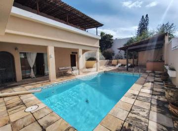 Casa · 430m² · 6 Quartos · 3 Vagas · Casa em Maria Paula, Niterói/RJ de 430m² 6 quartos à venda por R$ 900.000,00