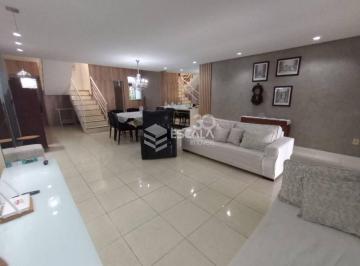 Casa · 160m² · 4 Quartos · 4 Vagas · Casa em Lagoa Redonda, Fortaleza/CE de 160m² 4 quartos à venda por R$ 650.000,00