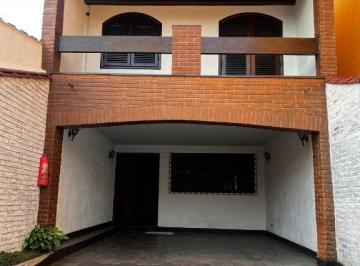 Casa · 210m² · 3 Quartos · 4 Vagas · Sobrado em Conjunto Residencial Irai, Suzano/SP de 210m² 3 quartos à venda por R$ 800.000,00