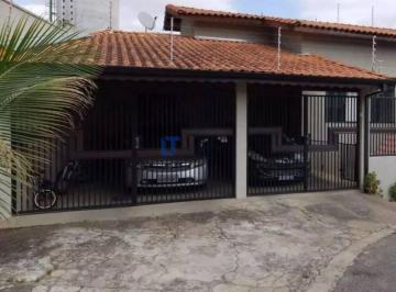 Casa · 134m² · 3 Quartos · 2 Vagas · Casa em Jardim das Oliveiras, Jacareí/SP de 134m² 3 quartos à venda por R$ 700.000,00