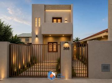 Casa · 169m² · 3 Quartos · 2 Vagas · Casa em São João do Rio Vermelho, Florianópolis/SC de 169m² 3 quartos à venda por R$ 699.900,00
