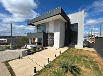 Casa · 255m² · 4 Quartos · 2 Vagas · Casa em Central Park, Vespasiano/MG de 255m² 4 quartos à venda por R$ 2.300.000,00