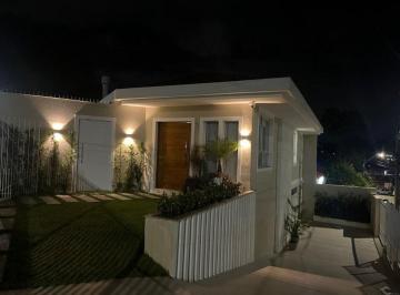 Casa · 300m² · 3 Quartos · 4 Vagas · Casa em Bom Abrigo, Florianópolis/SC de 300m² 3 quartos à venda por R$ 3.300.000,00