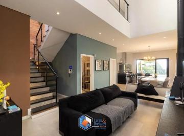 Casa · 232m² · 4 Quartos · 2 Vagas · Casa em Jardim Pioneira, Cotia/SP de 232m² 4 quartos à venda por R$ 1.749.900,00