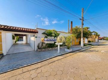 Casa de 4 quartos, Itanhaém · CASA COM PISCINA E EDÍCULA NO LADO PRAIA DE ITANHAÉM!