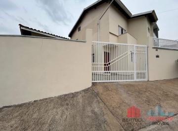 Capela · Casa à venda no Residencial Santa Rosa em Vinhedo S/P.