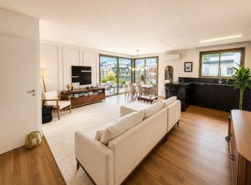 Apartamento · 224m² · 3 Quartos · 3 Vagas · Cobertura de 224 m² com 3 suítes no Córrego Grande