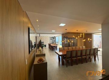 Casa · 292m² · 4 Quartos · 2 Vagas · Sobrado 4 Suítes + piscina aquecida Setor Jaó