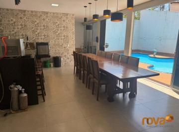 Casa · 292m² · 4 Quartos · 2 Vagas · Sobrado 4 Suítes + piscina aquecida Setor Jaó