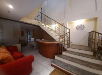 Casa · 324m² · 5 Quartos · 3 Vagas · Casa em São João